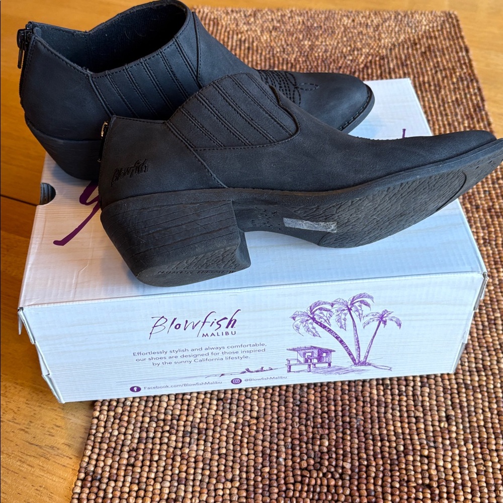 Blowfish Black Western Shooties - Picture 2 of 4